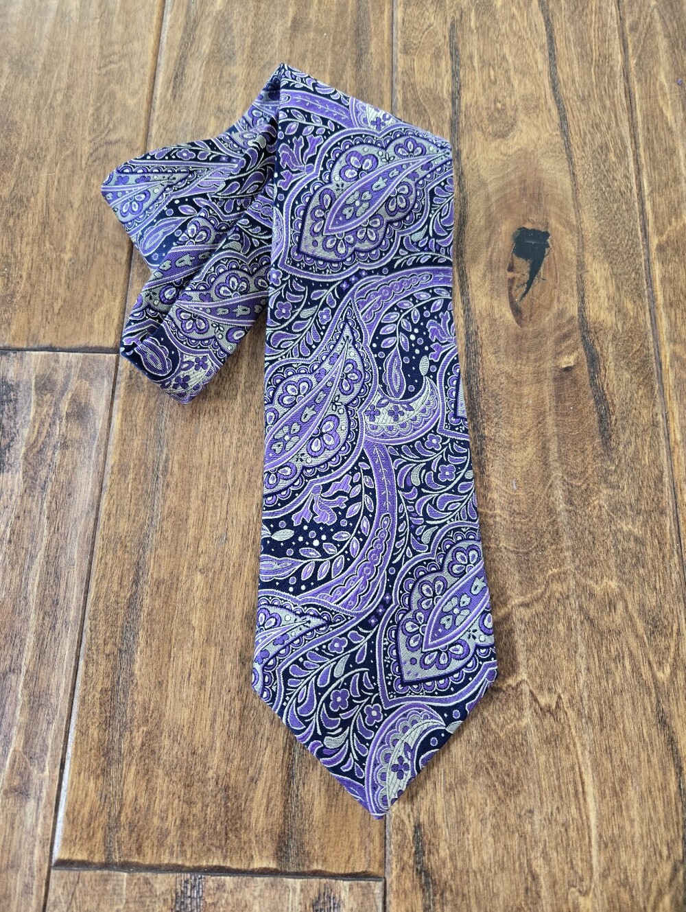 Bachrach Purple Paisley Men's Silk Tie - Classic Formal Accessory